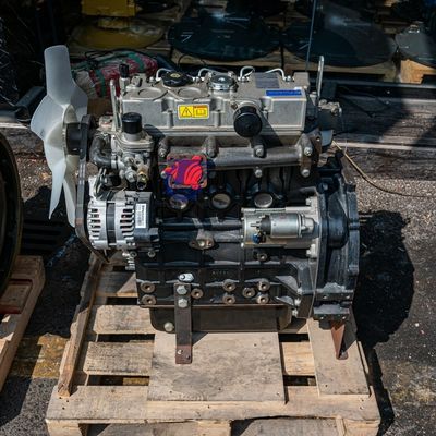 Motor Perkins 404D, Multifuncional, conjunto completo do motor.