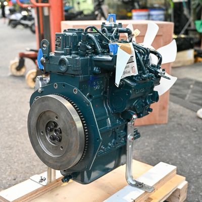 Original Kubota D782 Motor Assembly D782-ET05_CN4 Motor de motor diesel 9,8kw 2300 Rpm Para peças de escavadeira